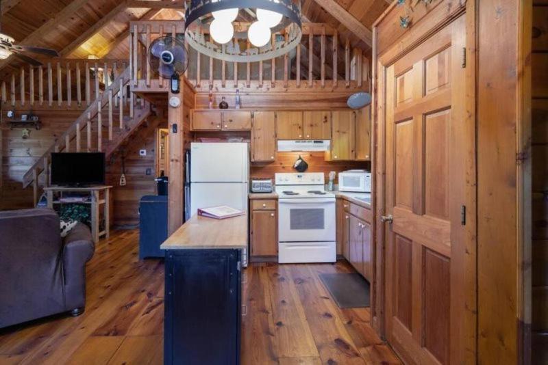 Mountain Time Cabin, Hot Tub, Fire Pit, Fireplace Villa บลูริดจ์ ภายนอก รูปภาพ